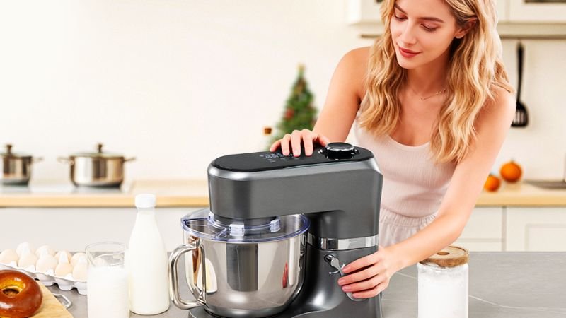 Funcionamento da batedeira planetária com movimento orbital e rotacional